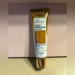 L’Oréal. Age perfect. foundation. Sunscreen Color cappuccino-125